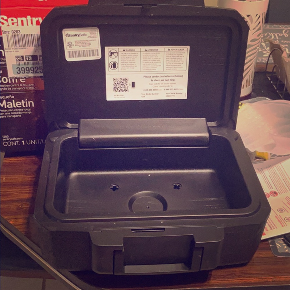 Waterproof/fireproof Safe